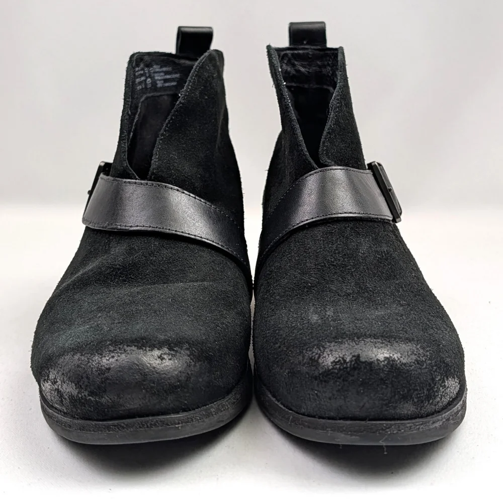 UGG Wright Ankle Boots Suede & Leather Belted Buckle Block Heel Pull On Black 8